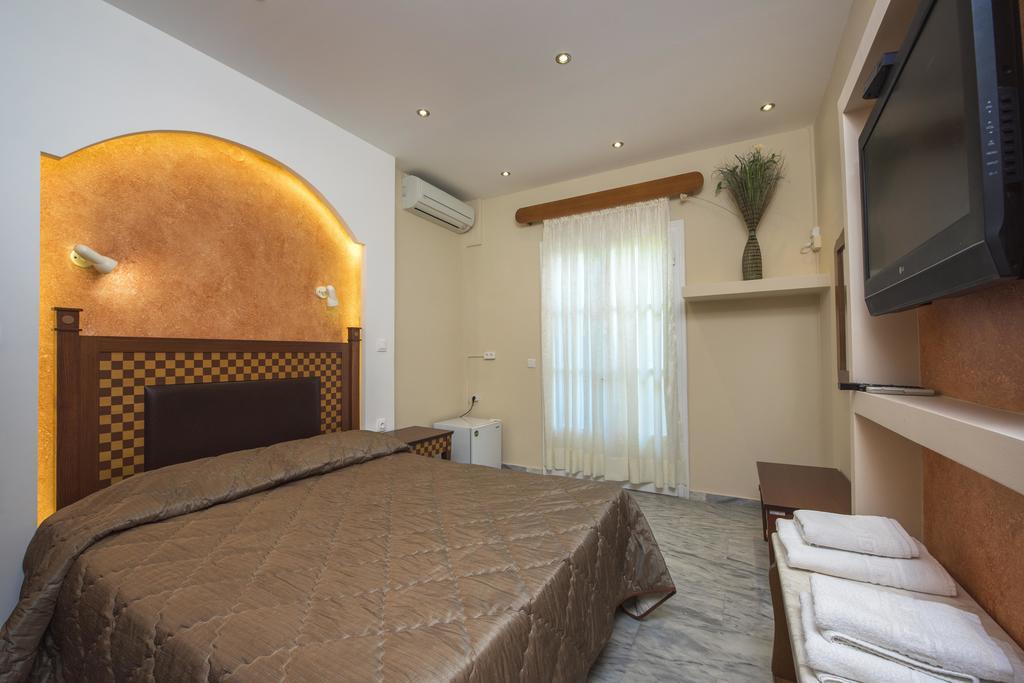 Aparthotel Mouse Island Perama  Habitación foto